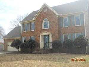 2221 VICTORIA DRIVE, DECATUR, AL 35603 listhub For Sale