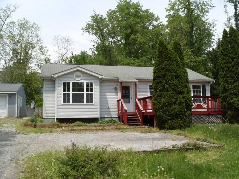 59 Foothill Ct, Harpers Ferry, WV 25425