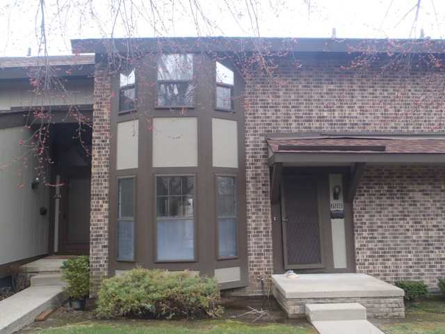 25202 Maplebrooke Dr Listing