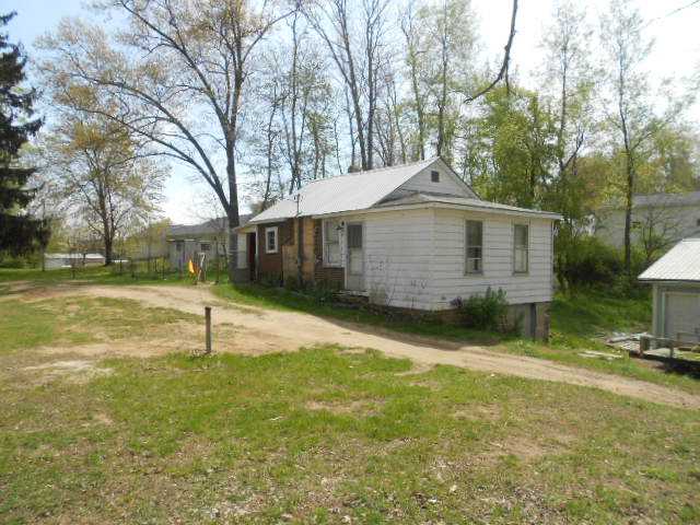 56881 Forest Ln, Cassopolis, MI 49031 listhub For Sale
