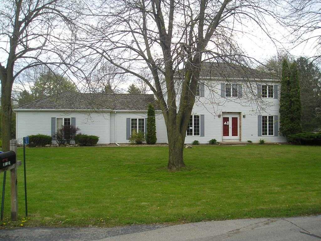 54 SUNNYHILL AVE, OSHKOSH, WI 54902 listhub For Sale