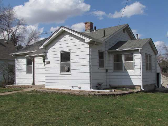1004 North 4th Ave West, Newton, IA 50208 listhub For Sale