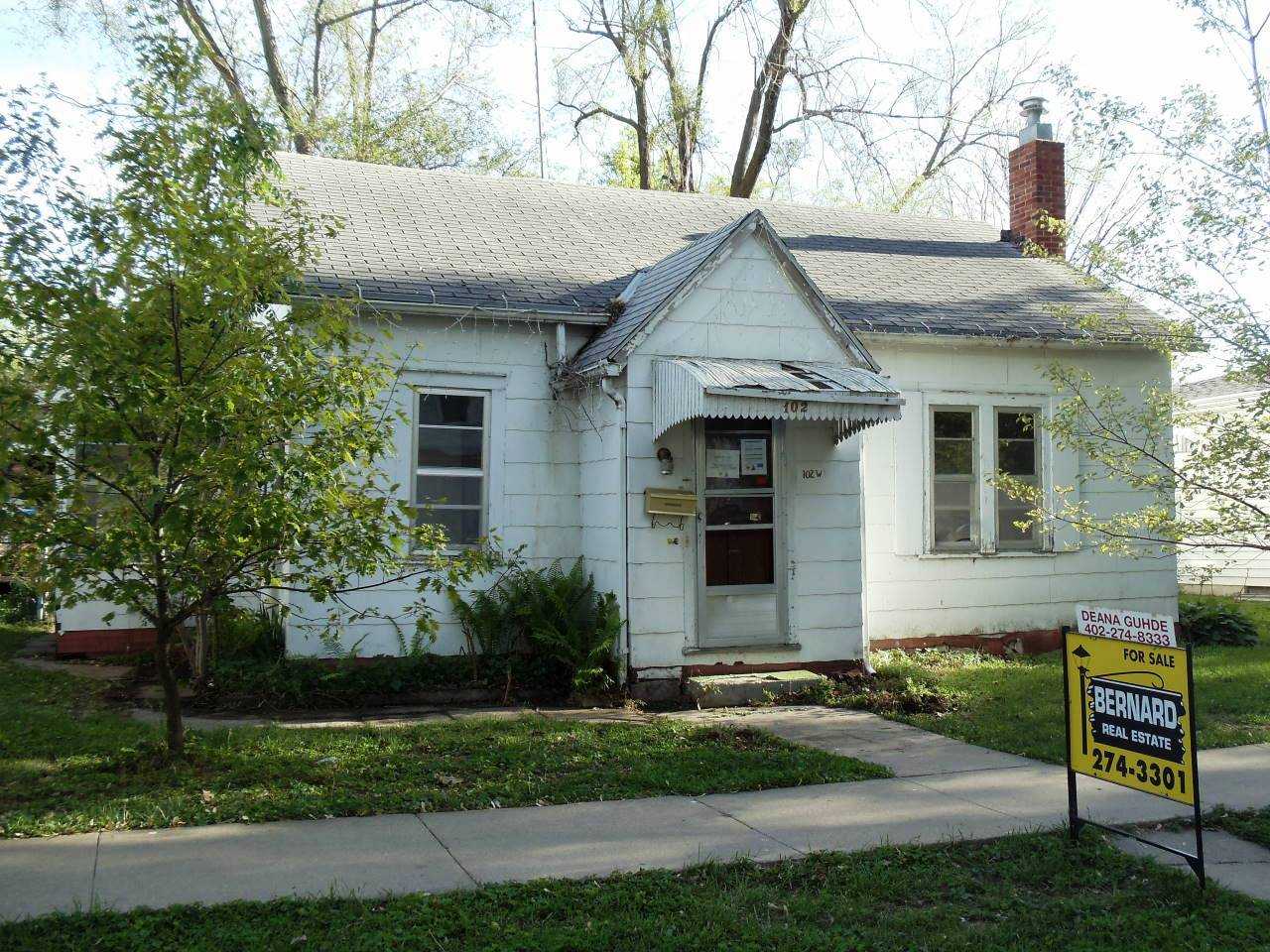 102 West Grimes, Red oak, IA 51566 listhub For Sale