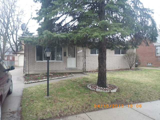 10029 Arnold Ave, Redford, MI 48239