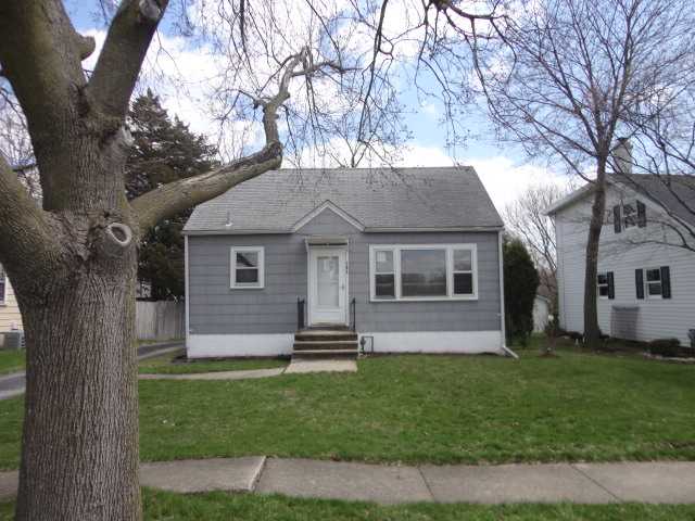 703 Wright Ave, ELGIN, IL 60120