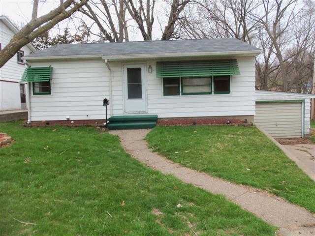 350 MEADOWBROOK Drive, Clinton, IA 52732 listhub For Sale