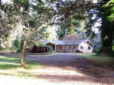 110 Tanbark Ln, Crescent City, CA 95531