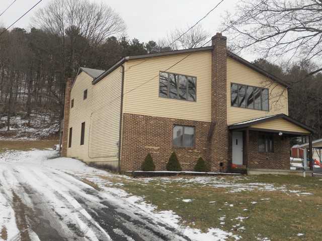 251 Fairview St, Lehighton, PA 18235
