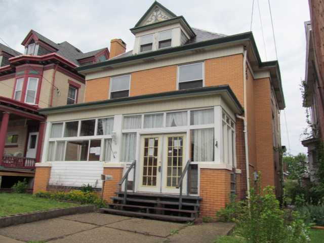 313 North Dr, Jeannette, PA 15644